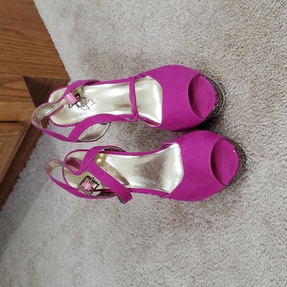Forever 21 8 sparkly faux suede party pumps - Picture 4 of 7